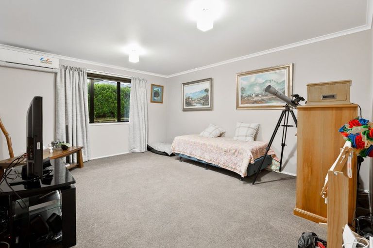 Photo of property in 12 Iris Place, Grandview Heights, Hamilton, 3200