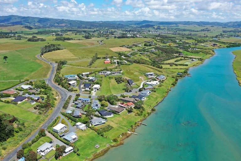 Photo of property in 15 Riverview Place, Waipu, 0582