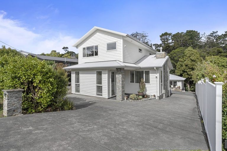 Photo of property in 12 Marae Road, Greenhithe, Auckland, 0632