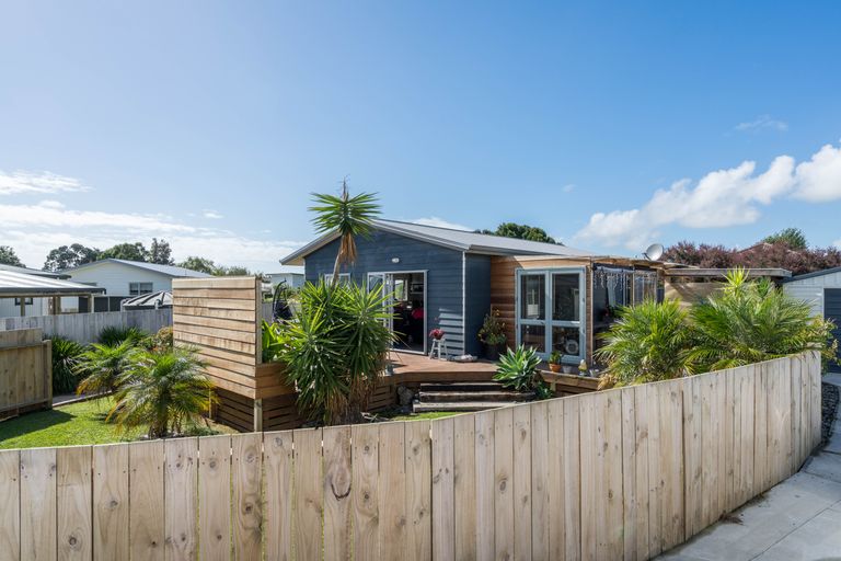 Photo of property in 2 Herons Lane, Mangawhai, 0505