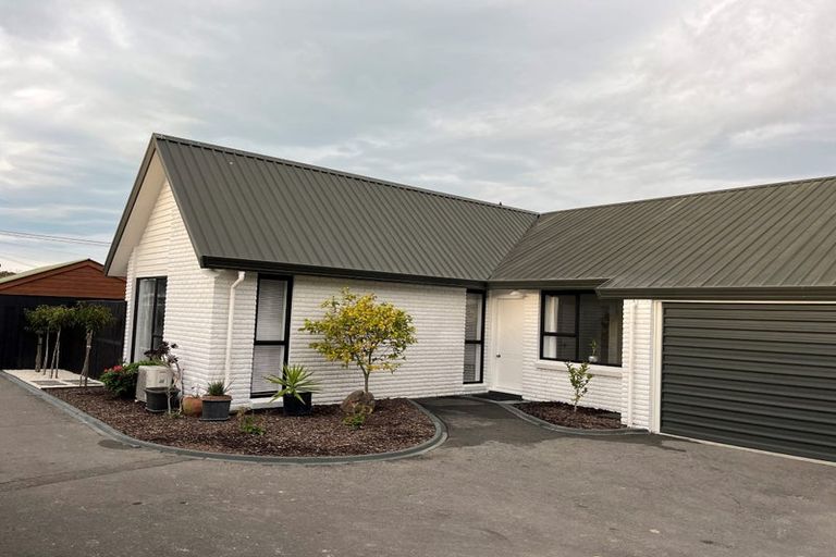 Photo of property in 2/162 Main Road, Redcliffs, Christchurch, 8081