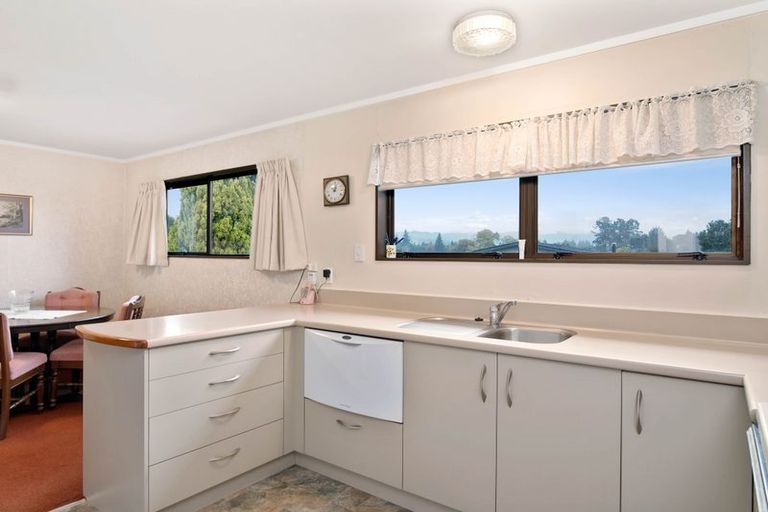 Photo of property in 1b Peachgrove Terrace, Hillcrest, Rotorua, 3015