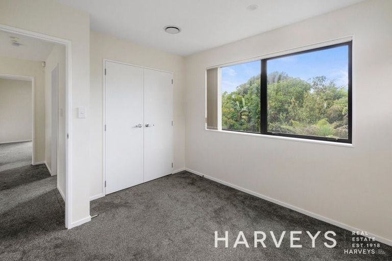 Photo of property in 71a Fruitvale Road, New Lynn, Auckland, 0600