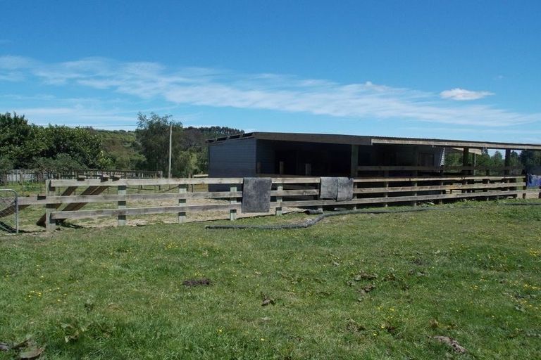 Photo of property in 349 Turitea Road, Turitea, Palmerston North, 4472