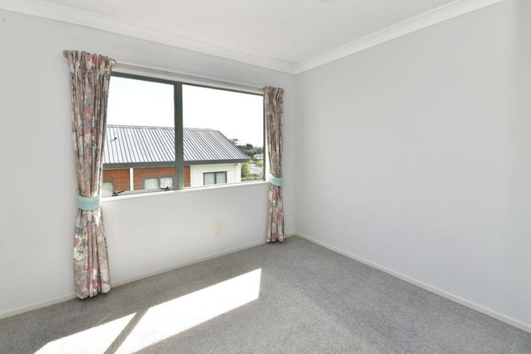 Photo of property in 21 Charlotte Street, Stanmore Bay, Whangaparaoa, 0932