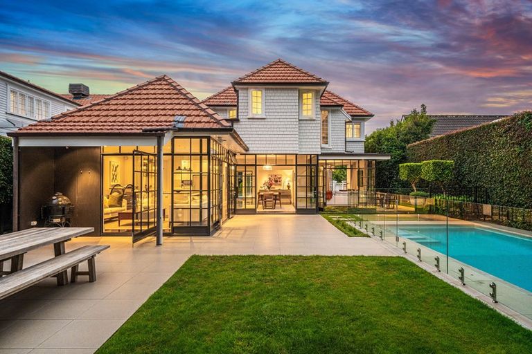 Photo of property in 15 Ranui Road, Remuera, Auckland, 1050