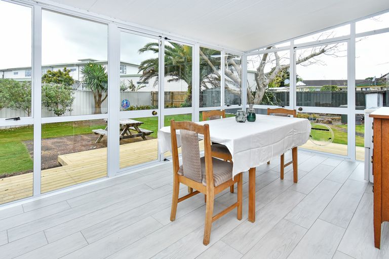 Photo of property in 5a Bunnythorpe Road, Papakura, 2110