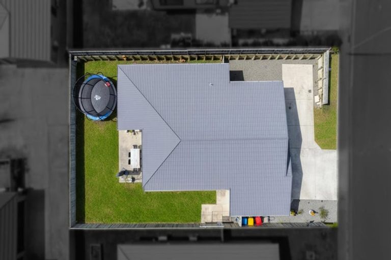 Photo of property in 14 Moonsail Drive, Whitby, Porirua, 5024