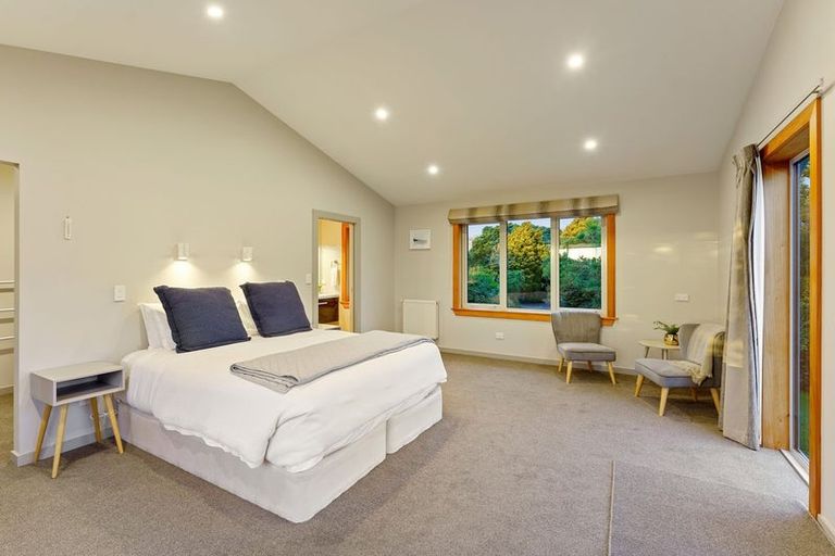 Photo of property in 150 Rangiuru Road, Otaki, 5512