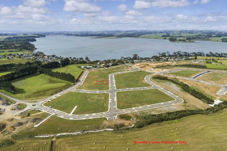 Photo of property in 26 Opouatu Avenue, Glenbrook, Waiuku, 2681