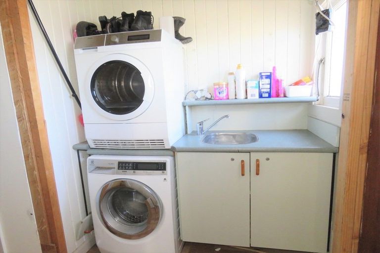 Photo of property in 26 Brougham Street, Westport, 7825