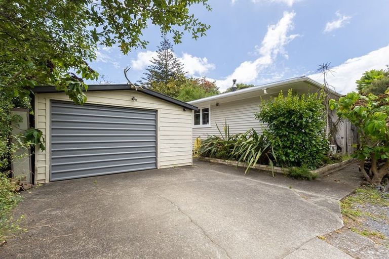 Photo of property in 5 Leinster Avenue, Raumati South, Paraparaumu, 5032