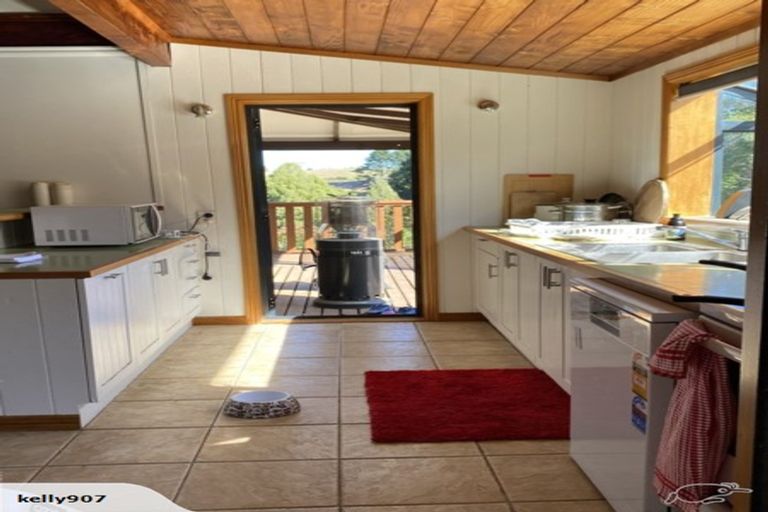 Photo of property in 60 Cheriton Road, Mellons Bay, Auckland, 2014