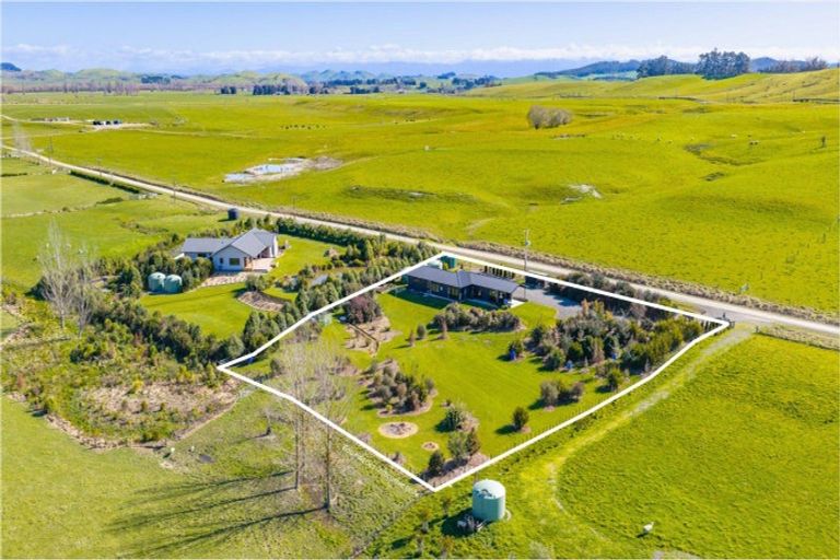 Photo of property in 40 River Road, Otane, Waipawa, 4271