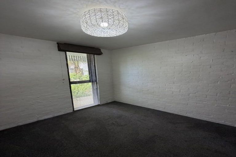 Photo of property in 141a Churton Drive, Churton Park, Wellington, 6037