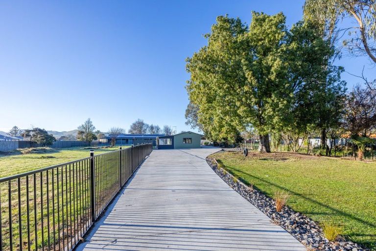 Photo of property in 20 Shanly Street, Waipawa, 4210