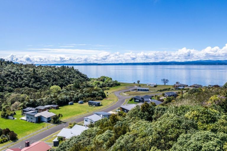 Photo of property in 11 Poriwira Drive, Kuratau, Turangi, 3381