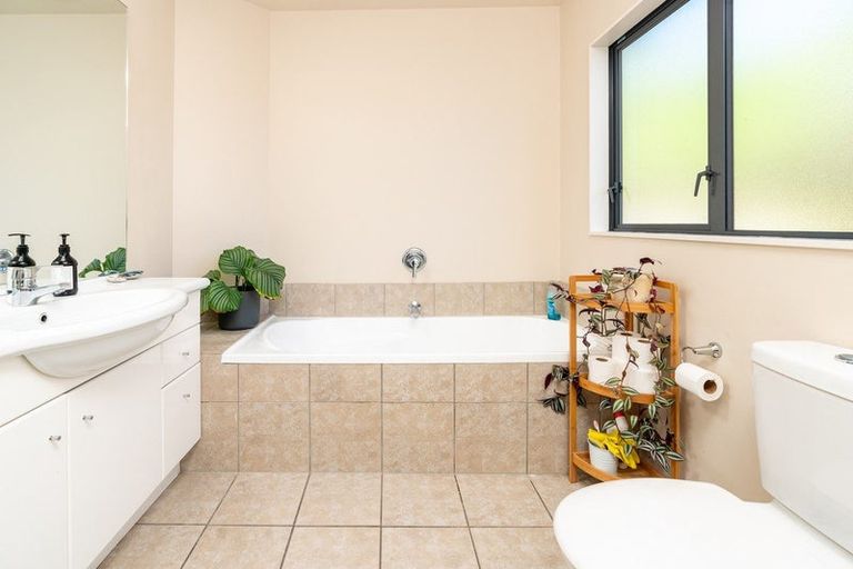 Photo of property in 179 Karepa Street, Brooklyn, Wellington, 6021