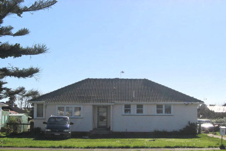 Photo of property in 35 Middlesex Street, Levin, 5510