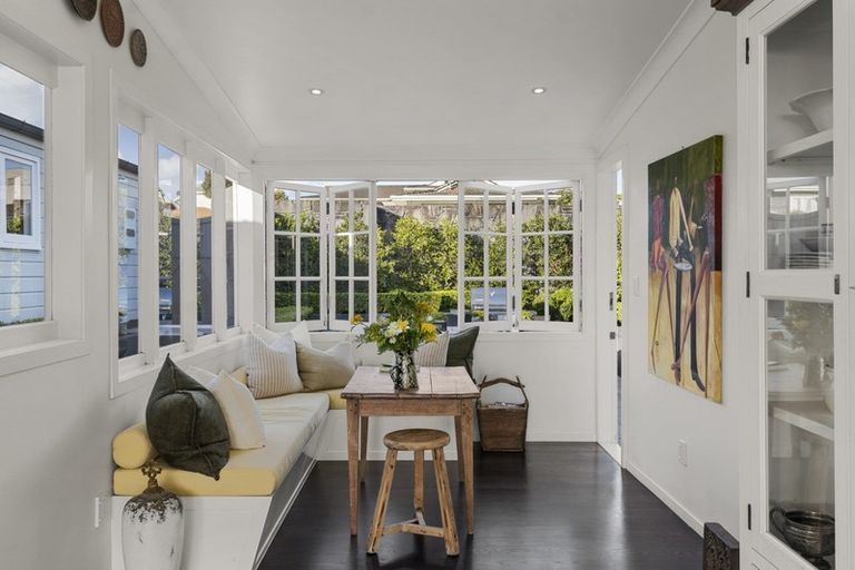 Photo of property in 1/14 Pine Ridge Terrace, Hauraki, Auckland, 0622