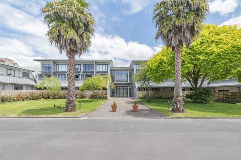 Photo of property in 17a/30 Westward Ho, Glen Eden, Auckland, 0602