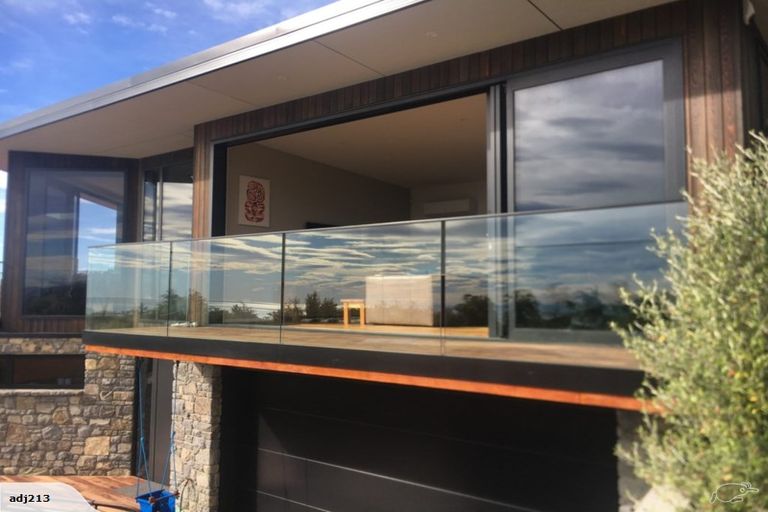 Photo of property in 155 Moncks Spur Road, Mount Pleasant, Christchurch, 8081