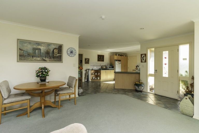 Photo of property in 43 Thames Road, Paeroa, 3600