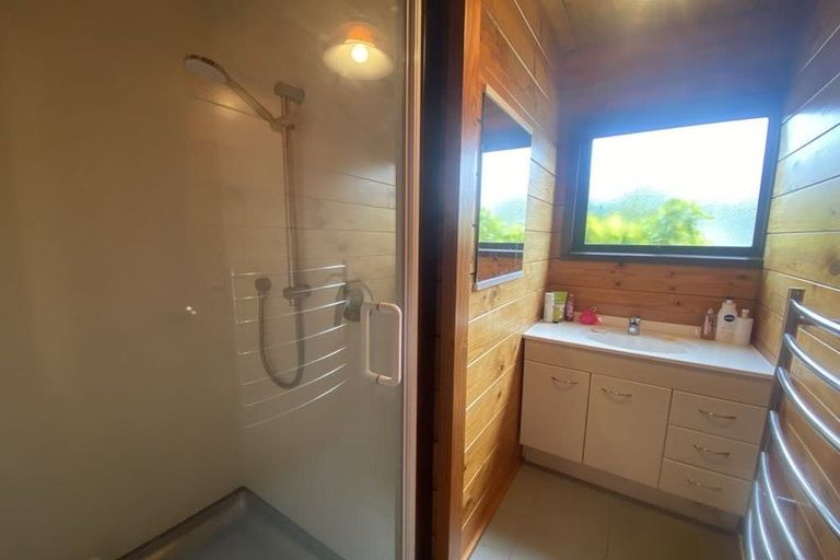 Photo of property in 6a Beach Road, Waikawa, Picton, 7220