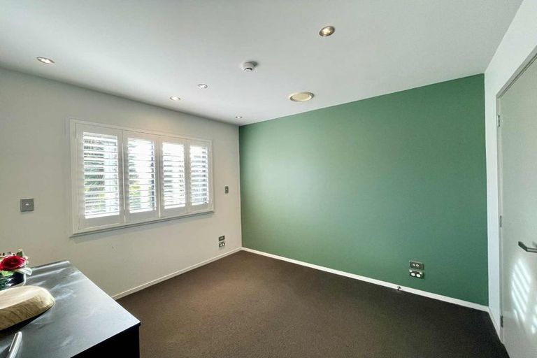 Photo of property in 224 Awai Road, Tarurutangi, New Plymouth, 4372