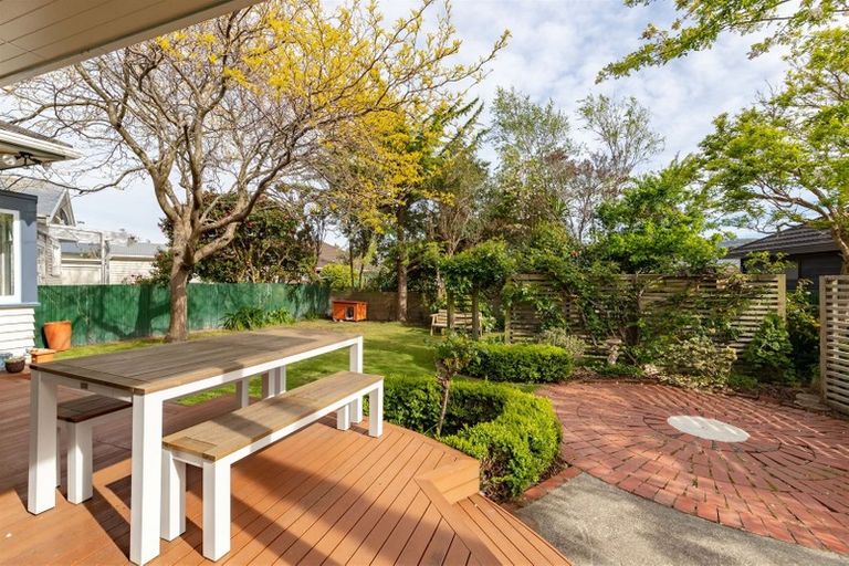 Photo of property in 51 Pohutukawa Street, Woburn, Lower Hutt, 5010