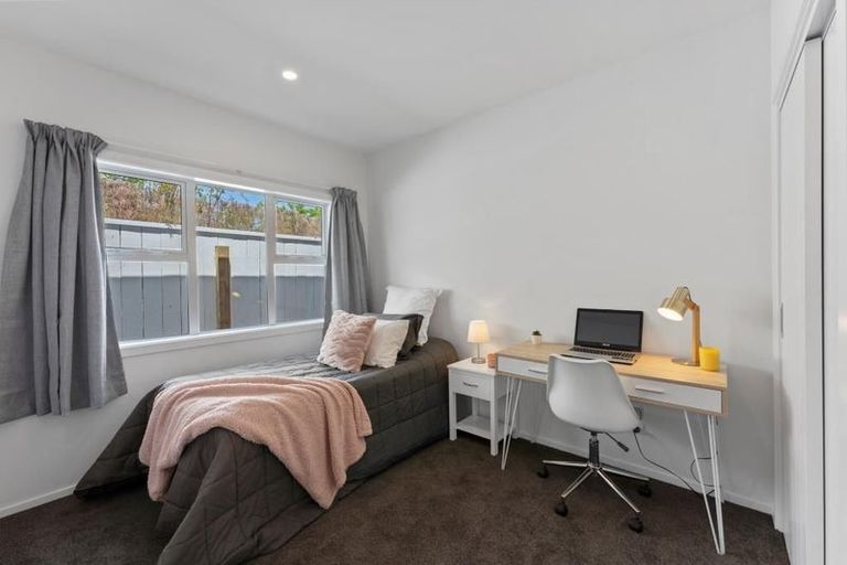 Photo of property in 6a Elm Street, Ebdentown, Upper Hutt, 5018