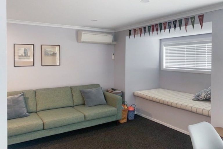 Photo of property in 6 Ruanui Street, Himatangi Beach, Foxton, 4891