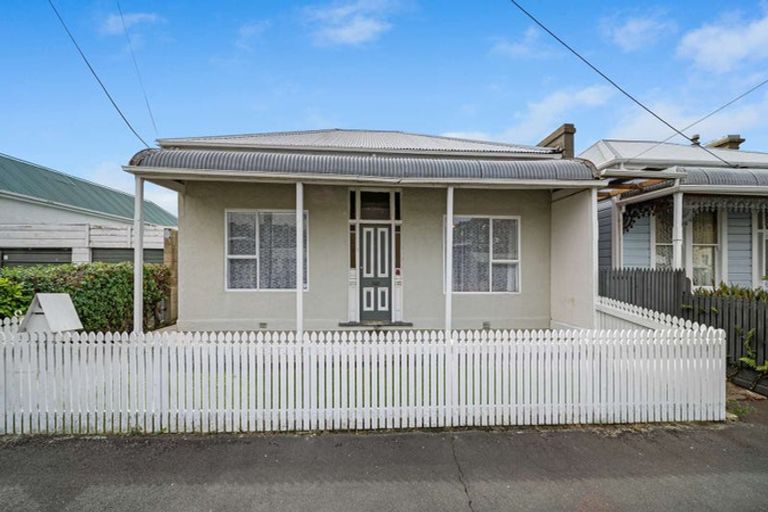 Photo of property in 67 Fitzroy Street, Caversham, Dunedin, 9012
