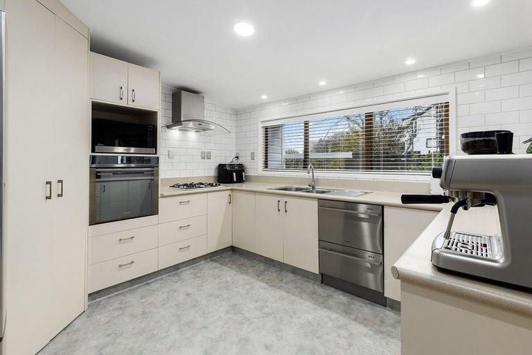 Photo of property in 4 Malda Grove, Khandallah, Wellington, 6035