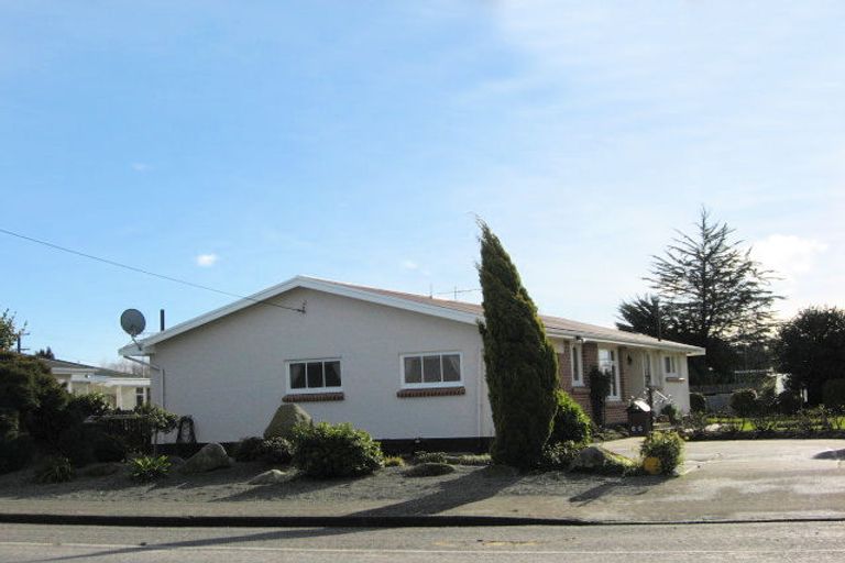 Photo of property in 66 Meldrum Street, Winton, 9720