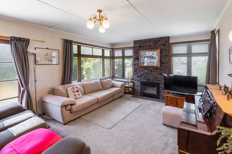 Photo of property in 36 Pukepapa Road, Marton, 4710