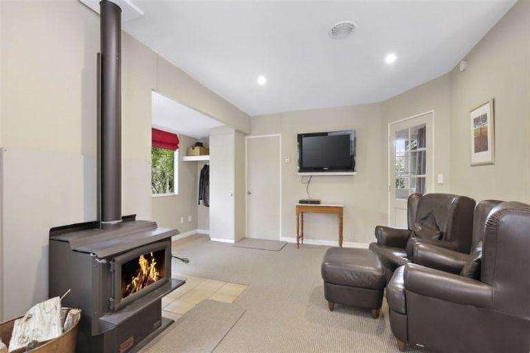 Photo of property in 152 Ashworths Road, Amberley, 7481
