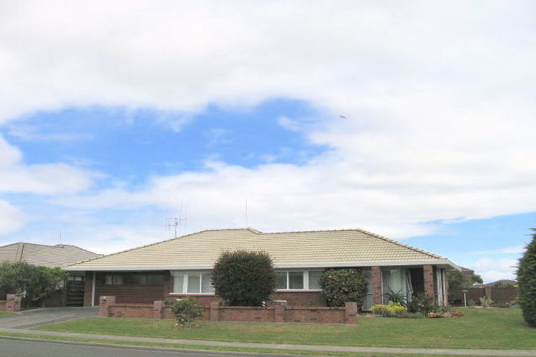 Photo of property in 1 Lotus Avenue, Mount Maunganui, 3116