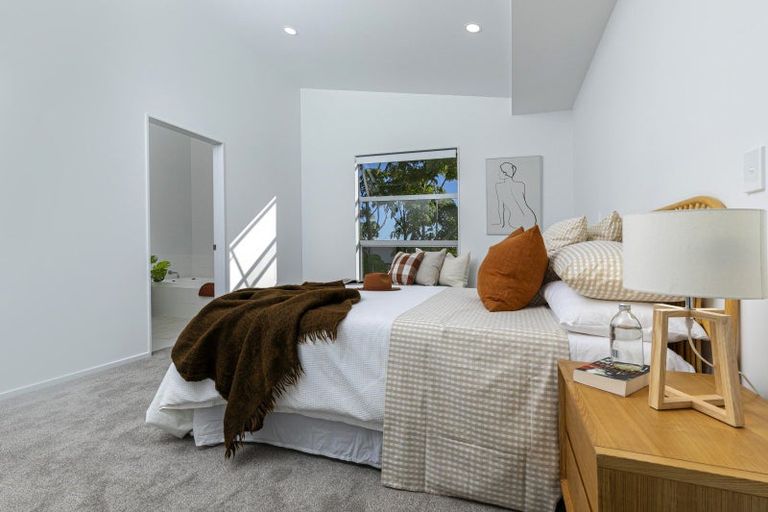 Photo of property in 21/40 Scarlet Oak Drive, Schnapper Rock, Auckland, 0632