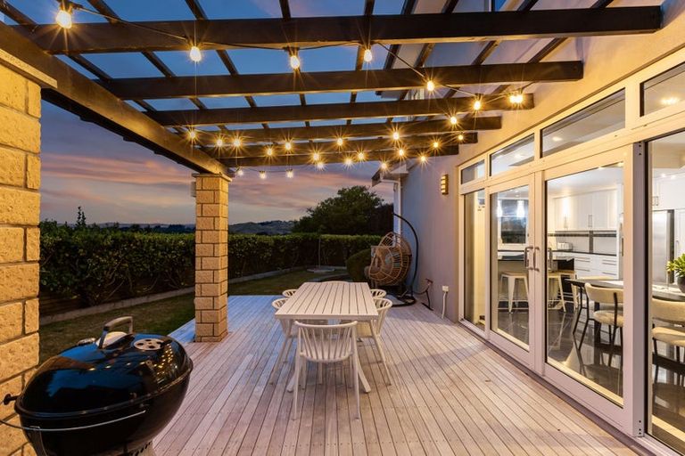 Photo of property in 22 Kahurangi Heights, Aotea, Porirua, 5024