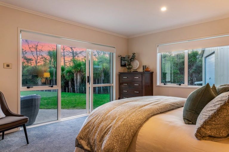 Photo of property in 43a Terry Smyth Drive, Kumeu, 0892
