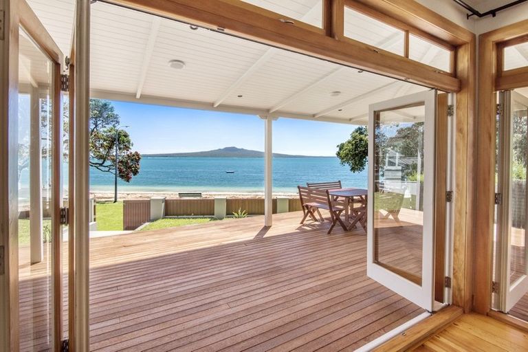 Photo of property in 48 Cheltenham Road, Devonport, Auckland, 0624