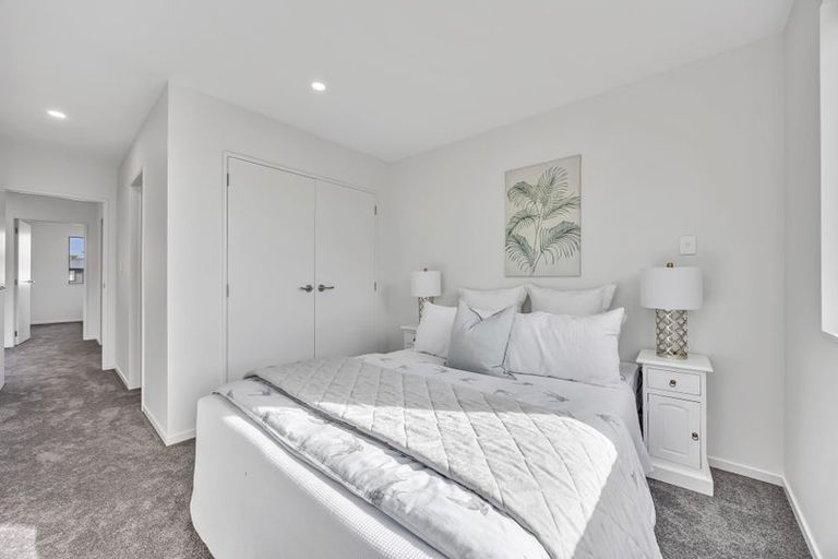 Photo of property in 49b Vera Road, Te Atatu South, Auckland, 0610