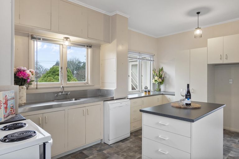 Photo of property in 2 Turnbull Crescent, Morrinsville, 3300