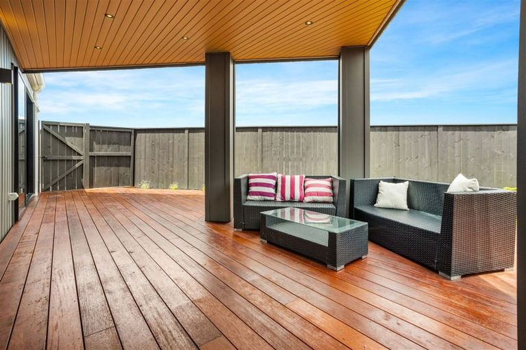 Photo of property in 5 Seawind Way, Hobsonville, Auckland, 0616