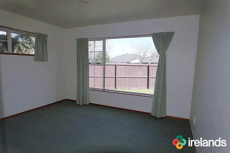 Photo of property in 16 Hewitts Road, Woodend, 7610