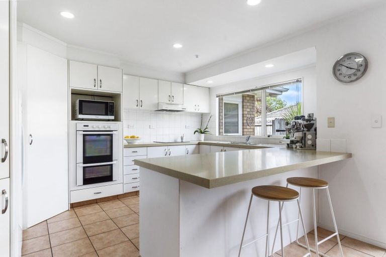 Photo of property in 176 Millhouse Drive, Golflands, Auckland, 2013