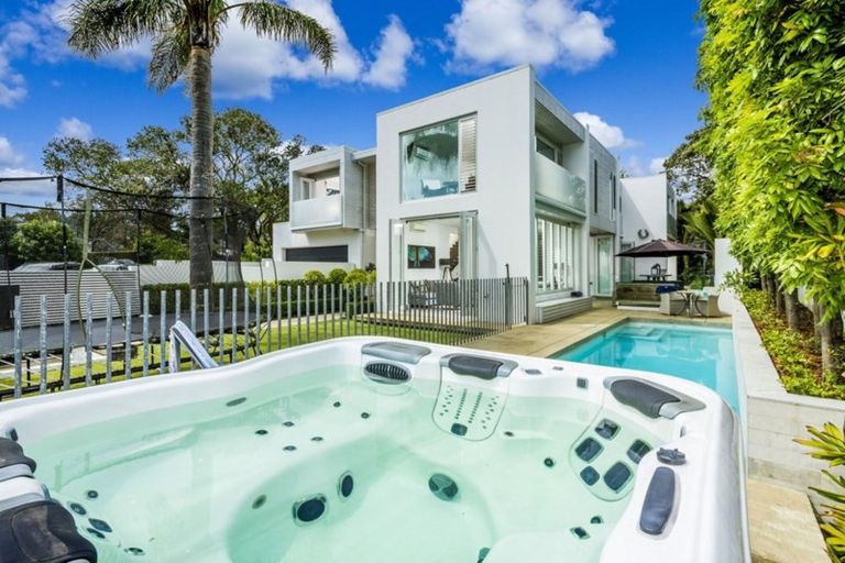 Photo of property in 7c Clifton Road, Hauraki, Auckland, 0622