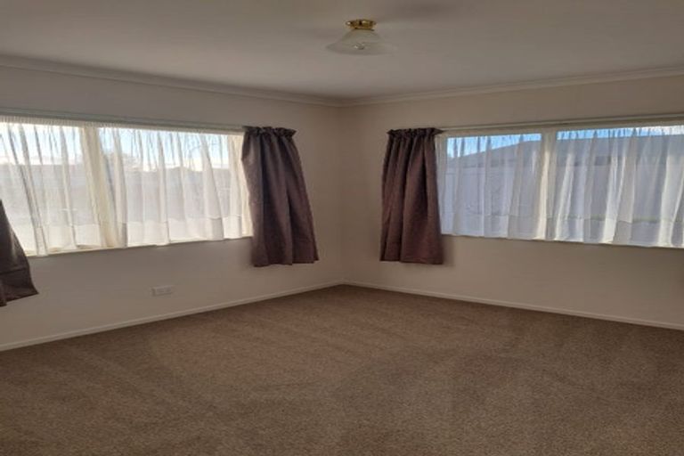 Photo of property in 9 Towai Street, Inglewood, 4330