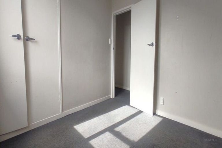 Photo of property in 39 Sunnyside Road, Sunnyvale, Auckland, 0612